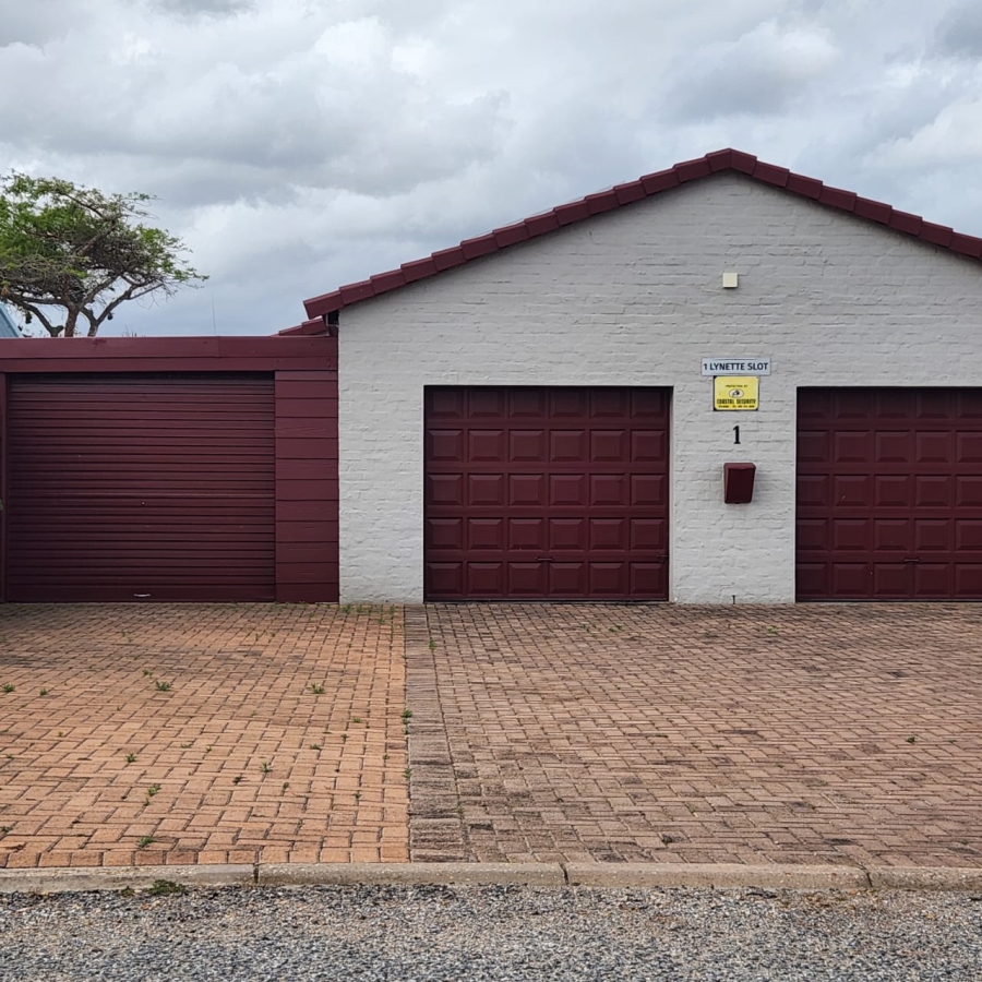 3 Bedroom Property for Sale in Stilbaai Wes Western Cape